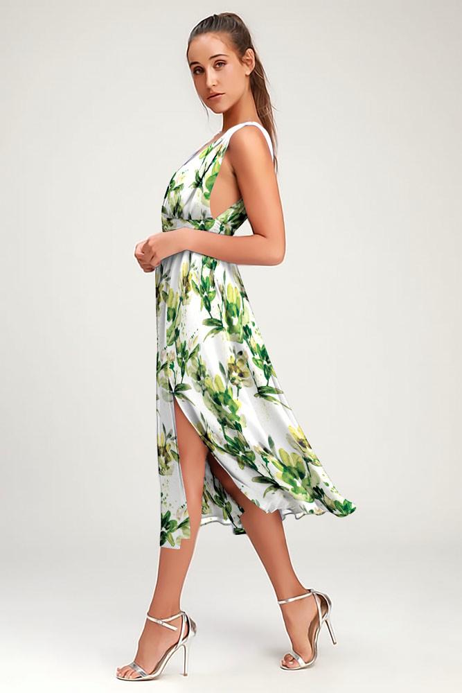 Robe mi-longue à fleurs et à encolure en V vert