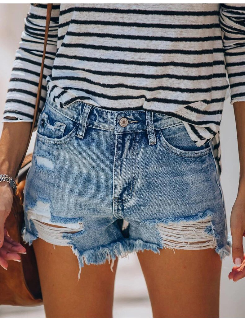 Mini Short en Jean Denim Déchiré et Coupé Décontracté